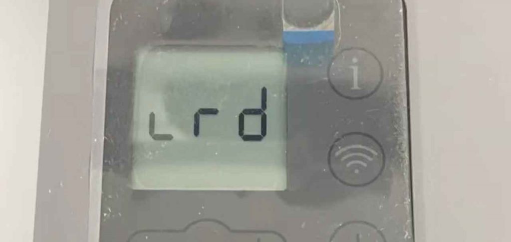 惠普232打印机更新失败开机显示RD机器型号变3020